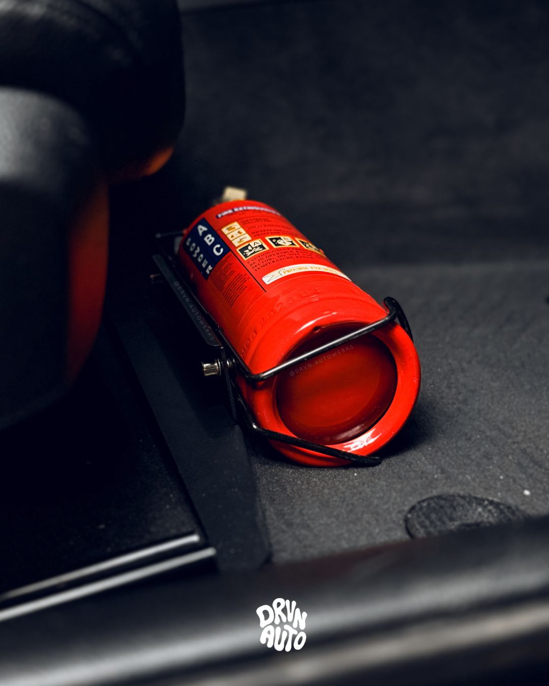 Custom Fire Extinguisher Bracket for BMW F30 — angle 1