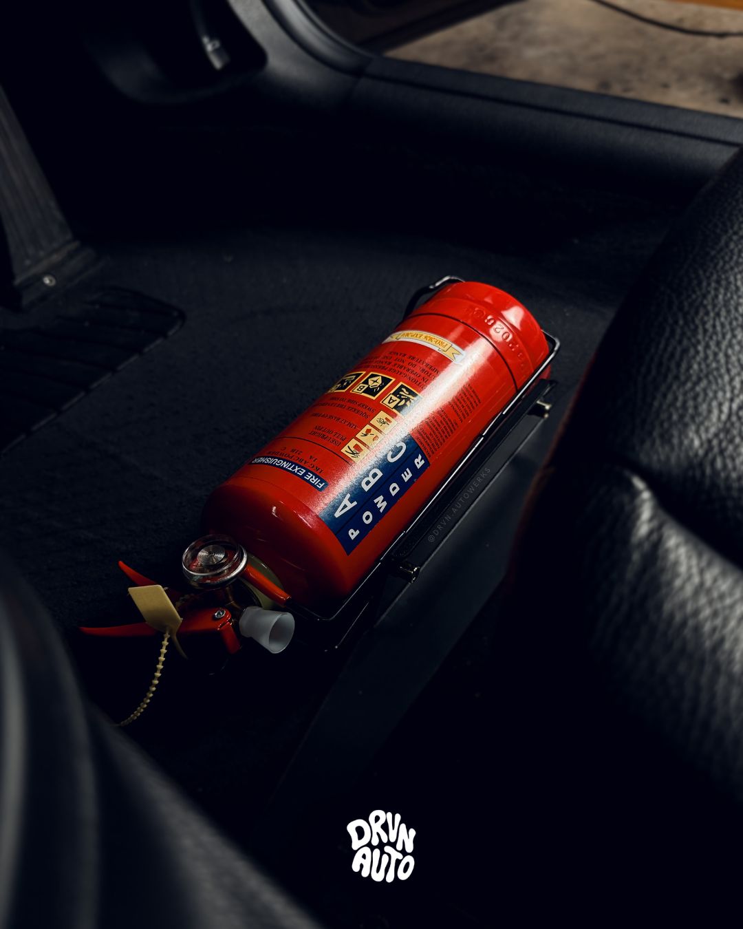 Custom Fire Extinguisher Bracket for BMW F30 — angle 6
